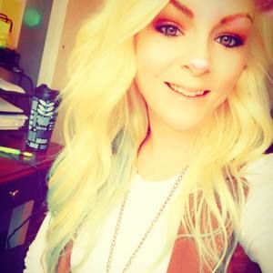 Meet your Posher, Caitlin